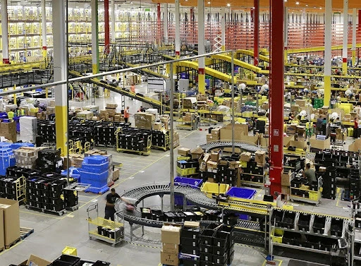 An Inside Look at an Amazon Fulfillment Center
